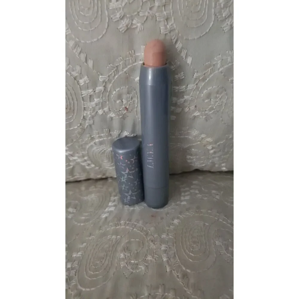 The LWYA by Kim Gravel Chameleon Spot On Brightening Stick in Apricot